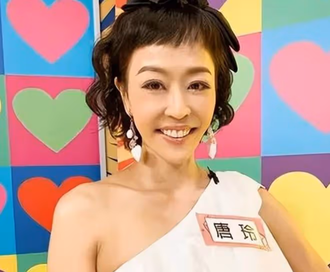 知名歌手癌症去世，47歲癌末女星唐玲現身追思會，情緒失控大哭