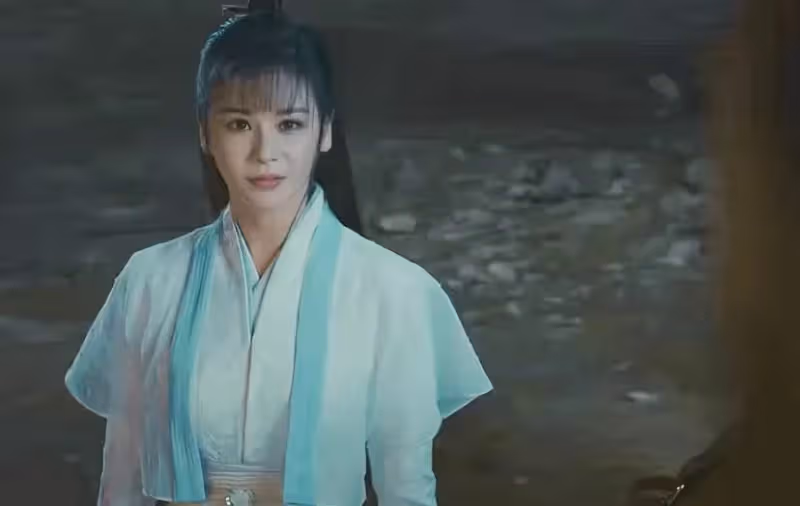 同樣都是演「周芷若」,佘詩曼嬌憨可愛,高圓圓我見猶憐,周海媚版本被金庸稱贊:早知道我就改結局了!