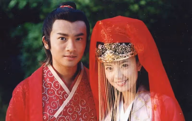 同樣都是演「周芷若」，佘詩曼嬌憨可愛，高圓圓我見猶憐，周海媚版本被金庸稱贊：早知道我就改結局了！