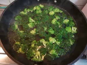 素炒西蘭花