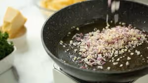 香蒜辣番茄三文魚意面