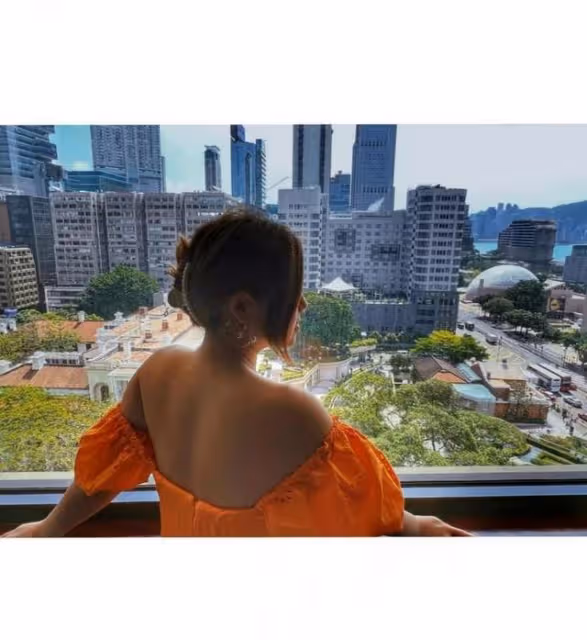 惹火!TVB前女星為不留遺憾推寫真集,傳因過度性感而離婚收場