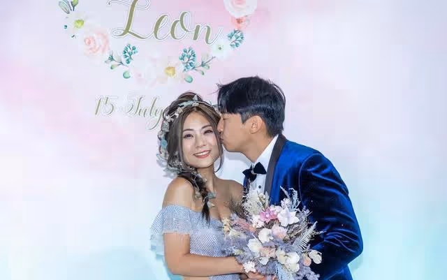 恭喜!38歲香港知名女歌手迎來大婚,腹部微微凸起疑似懷孕