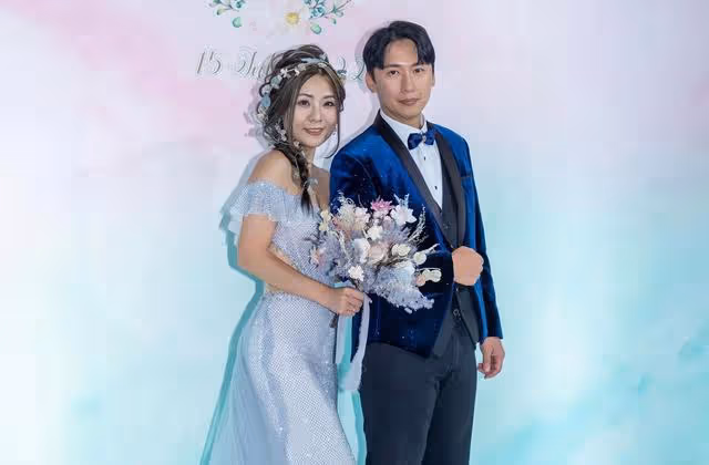 恭喜!38歲香港知名女歌手迎來大婚,腹部微微凸起疑似懷孕