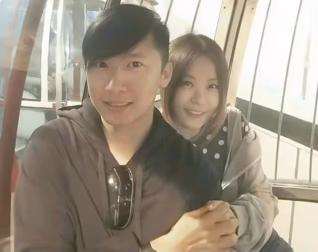 恭喜!38歲香港知名女歌手迎來大婚,腹部微微凸起疑似懷孕