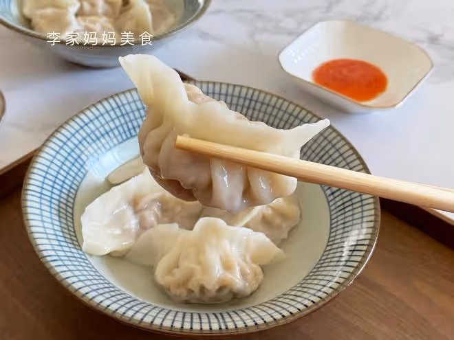 三伏天包餃子,韭菜白菜靠邊站,這菜做餡營養正當季,鮮嫩又消暑