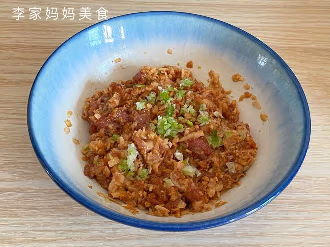 三伏天包餃子,韭菜白菜靠邊站,這菜做餡營養正當季,鮮嫩又消暑