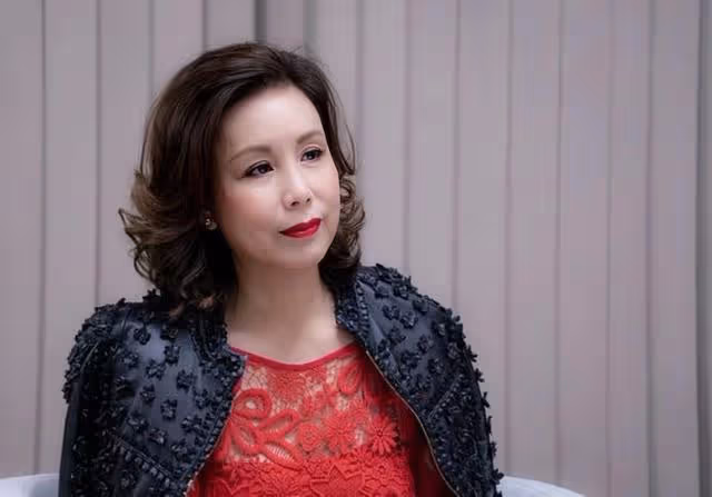 恭喜!TVB知名老戲骨宣布小女兒懷孕,大女兒5月才產下一名男嬰