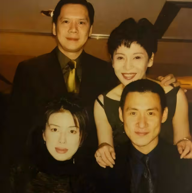 不要名分!甘願當李小龍情人「主動與向華強離婚」讓位給陳嵐 潛心向佛「被向太供養40年」:最好的選擇