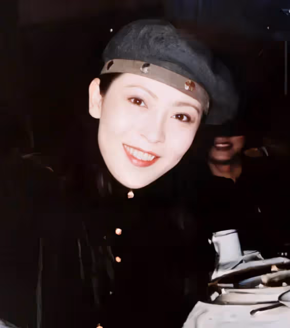 不要名分!甘願當李小龍情人「主動與向華強離婚」讓位給陳嵐 潛心向佛「被向太供養40年」:最好的選擇