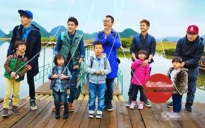 林志穎一家五口逛夜市,12歲Kimi高大壯實似大人,曾自曝想當網紅