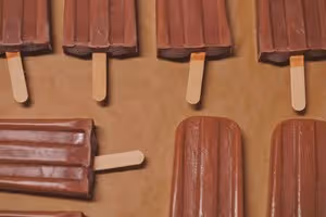 超簡單的微波爐版巧克力冰棒