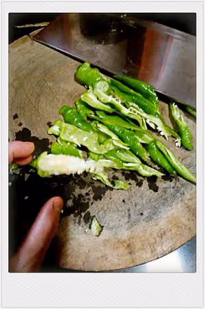 辣椒炒肉(幾乎是所有湖南大飯店裡的傳統炒法)