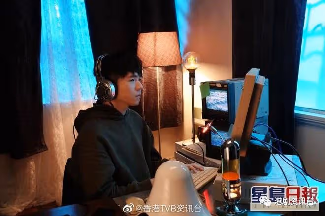 陳卓賢Poker Face公開新歌MV!放空發獃不代表有情緒