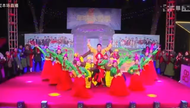 實在太像了,趙一楠模仿父親演小品,長相,氣質與老趙如出一轍!