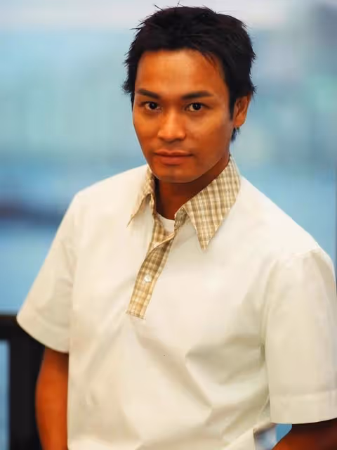 被稱張國榮接班人!TVB三屆視帝事業曾陷低谷,幸得前輩指點相助