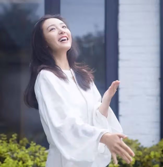 誰說離婚女人不值錢?這8位離婚的女星,真是一個比一個瀟灑
