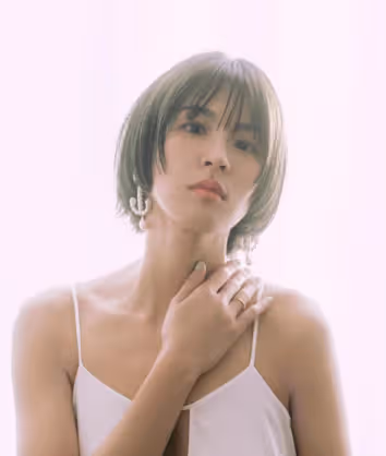 女星升格人妻尺度解放 辣露美胸還放出放話