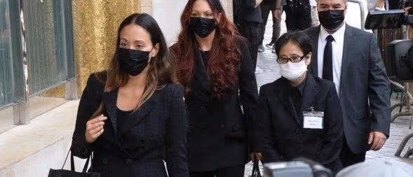 賭王最美的孫女！3歲痛失雙親成孤兒「大婚爺爺親自送出嫁」今現身告別式「低調打扮」仍難掩名媛氣質