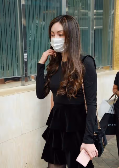 賭王最美的孫女！3歲痛失雙親成孤兒「大婚爺爺親自送出嫁」今現身告別式「低調打扮」仍難掩名媛氣質