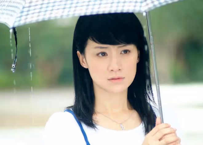 42歲姚芊羽要結婚?入行25年感情生活成謎,突然拍攝婚姻登記處