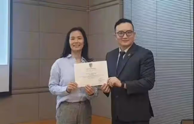 韋唯兒子久居美國太愜意,住豪宅出行有專機