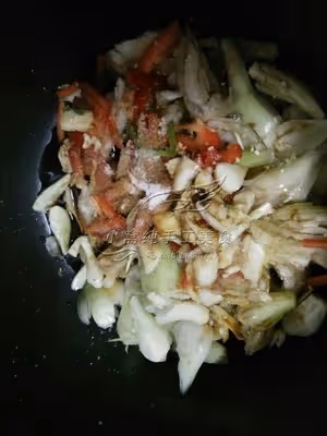 涼拌茭頭