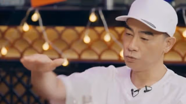 側臉神似已故男星張國榮　雲南燒烤店老闆引熱議