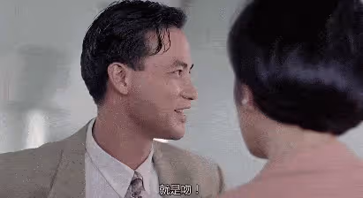 他是香港真正的大佬,連向華強都禮讓三分,卻唯獨待趙麗穎像女兒