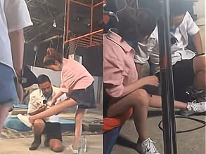他是香港真正的大佬,連向華強都禮讓三分,卻唯獨待趙麗穎像女兒