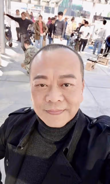 佩服!TVB收視福將曝曾一天拍足20個小時,試過睡過公司廁所椅子