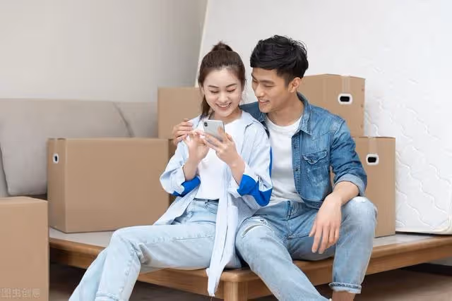 婆婆嫌兒媳賺錢少,提議AA制,兒子:這種餿主意,你也提得出來