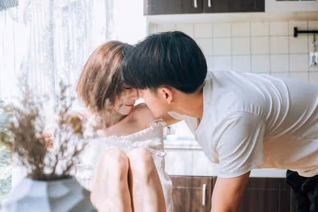 婆婆嫌兒媳賺錢少,提議AA制,兒子:這種餿主意,你也提得出來