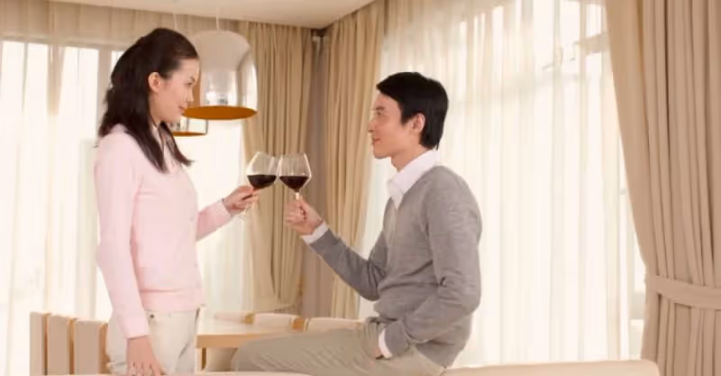 3歲女兒被侄子咬出血，丈夫一家默不作聲，妻子大怒：這家不待了