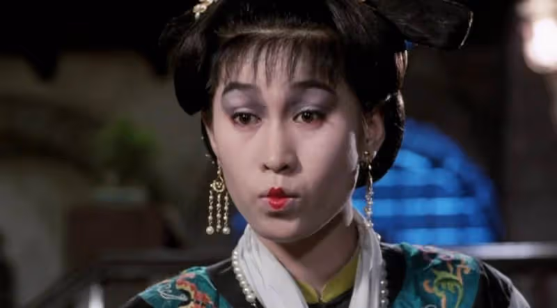 林正英「御用鬼後」王玉環,真實樣貌「賽過王祖賢」如今65歲仍然韻味十足,轉行做「保險女王」:成就女強人人生