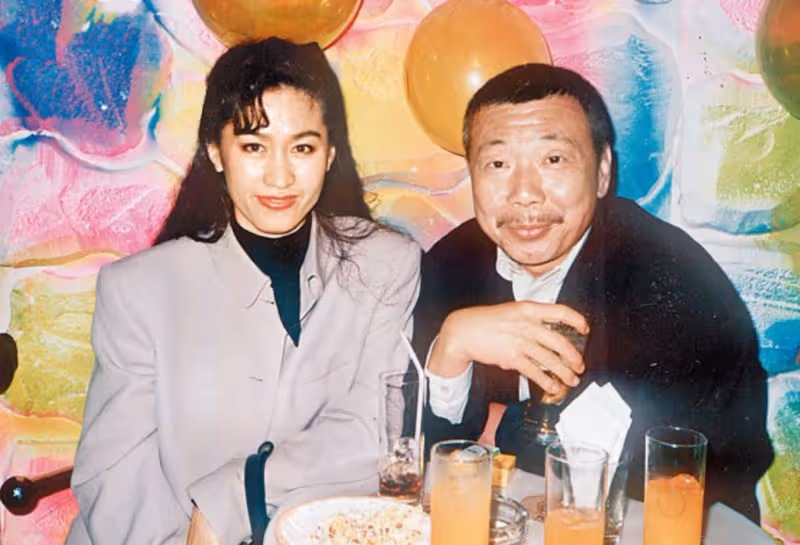 林正英「御用鬼後」王玉環,真實樣貌「賽過王祖賢」如今65歲仍然韻味十足,轉行做「保險女王」:成就女強人人生