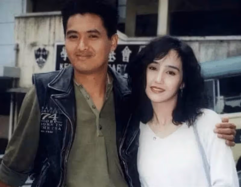 57歲「溜冰皇后」柏安妮近況罕曝光!雙眼凹陷皮膚鬆弛,顴骨突出樣貌大變,女兒似木村光希,曾迷倒張國榮,拒絕周星馳的追求