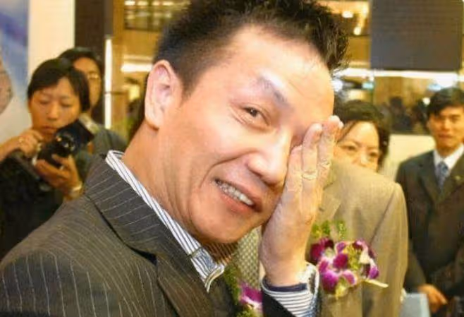 「最美亞姐」楊恭如48歲顏值不變!曼妙身材和氣質70後少見,網友:短髮造型令人眼前一亮