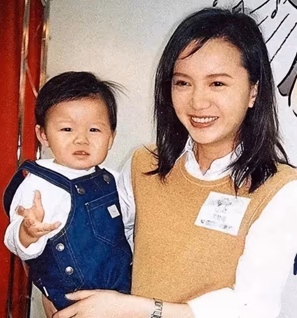 被梁朝偉寵愛了六年,最後輸給劉嘉玲,今56歲無業求工作,她到底經歷了什麼