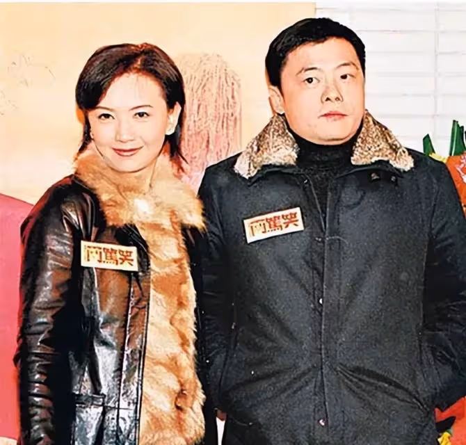 被梁朝偉寵愛了六年,最後輸給劉嘉玲,今56歲無業求工作,她到底經歷了什麼