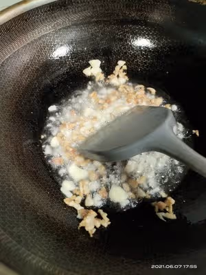 超級下飯的空心菜梗