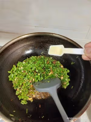 超級下飯的空心菜梗