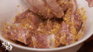 【蒜香蒸排骨】吃膩了糖醋排骨！一腌一蒸，香到鄰居來敲門！
