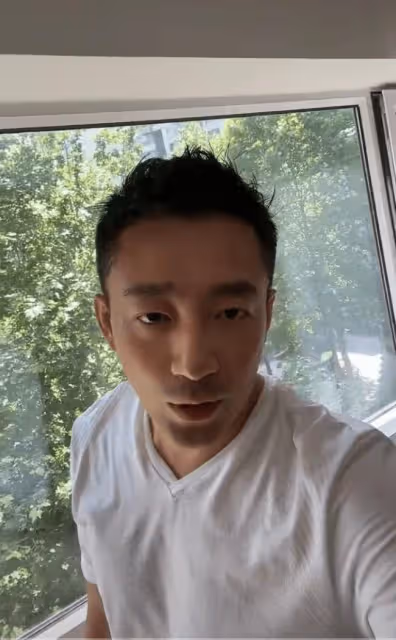 同居?張穎穎曬童年照細節透露她在汪小菲家
