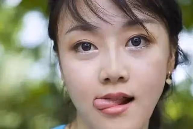 俗話說「未言舔唇勢必妖,面目雌雄不可交」,啥意思?有道理嗎