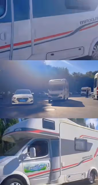 央視女主持包3台房車度假!與女兒開心啃大餅,母女五官如複製