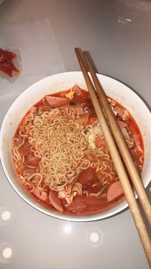 西紅柿老乾媽煮方便麵