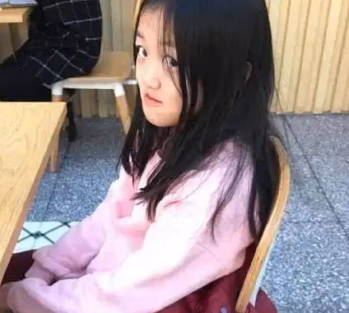 李亞鵬二胎得女,李嫣三個姐妹有三個媽,最終苦的是孩子