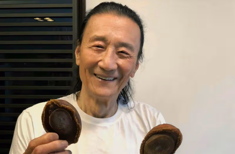 謝賢慶84歲大壽太淒涼:兒子謝霆鋒未現身,小49歲女友也沒送祝福