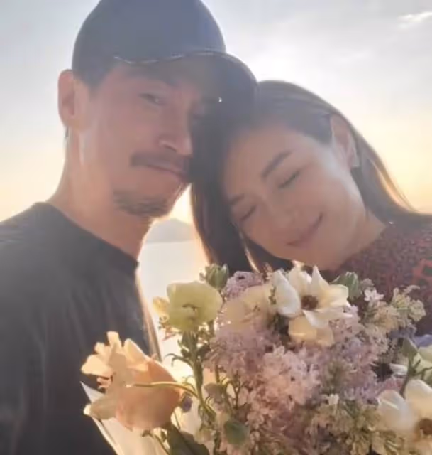 陳豪嬌妻陳茵媺曬比基尼照,生三娃仍有馬甲線,41歲皮膚嫩如少女